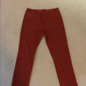 Red modern fit pants